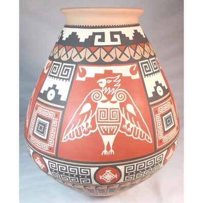Mata Ortiz Pottery, Chihuahua Enrique Pedregon: Eagle Pot Birds