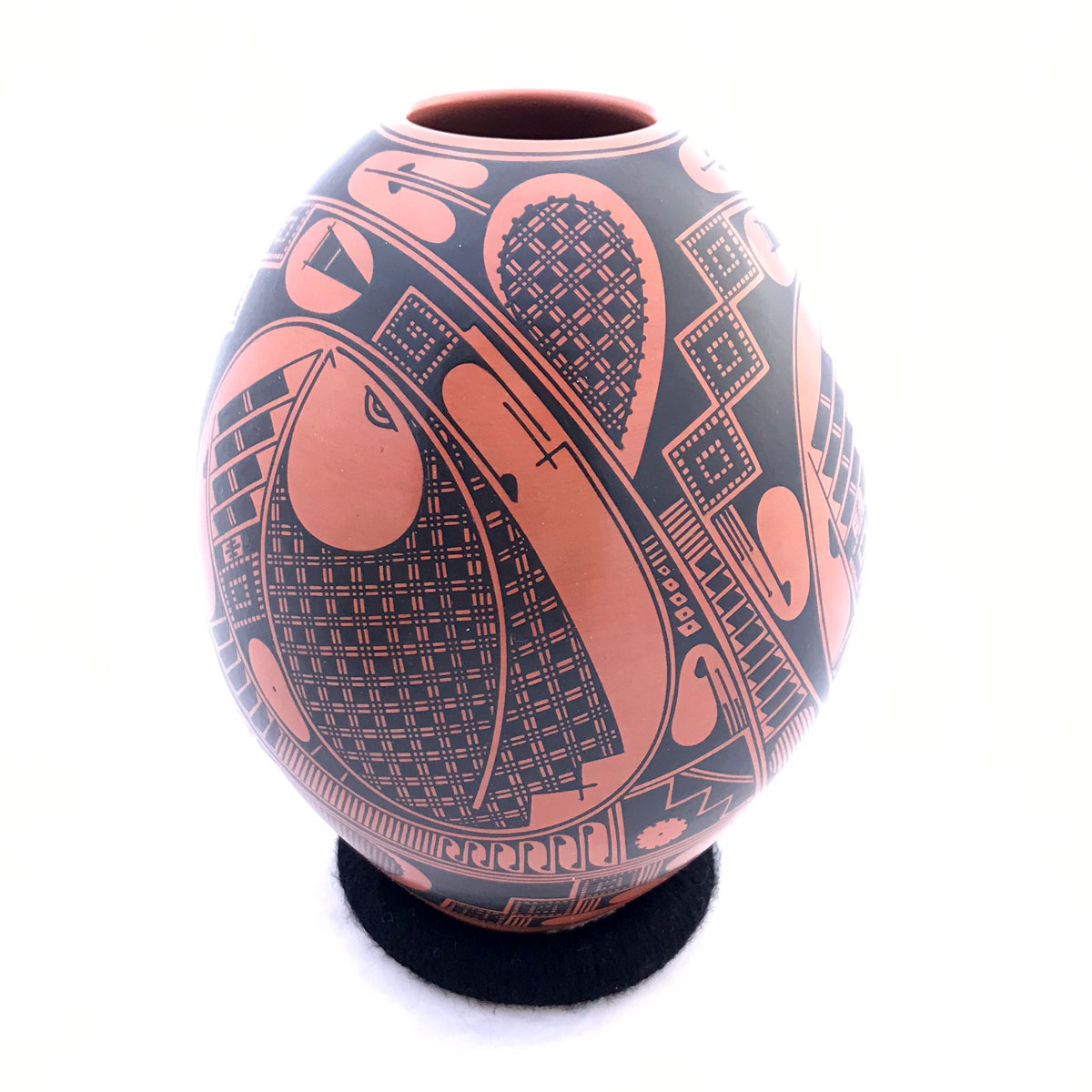 Gerardo Pedregon Ortiz Gerardo Pedregon Ortiz: Black on Red Medium Polychrome Mata Ortiz Pottery